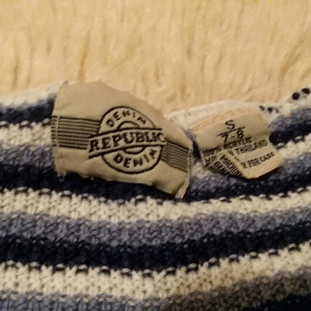 Ladies Clothes - Picture 3 of 5